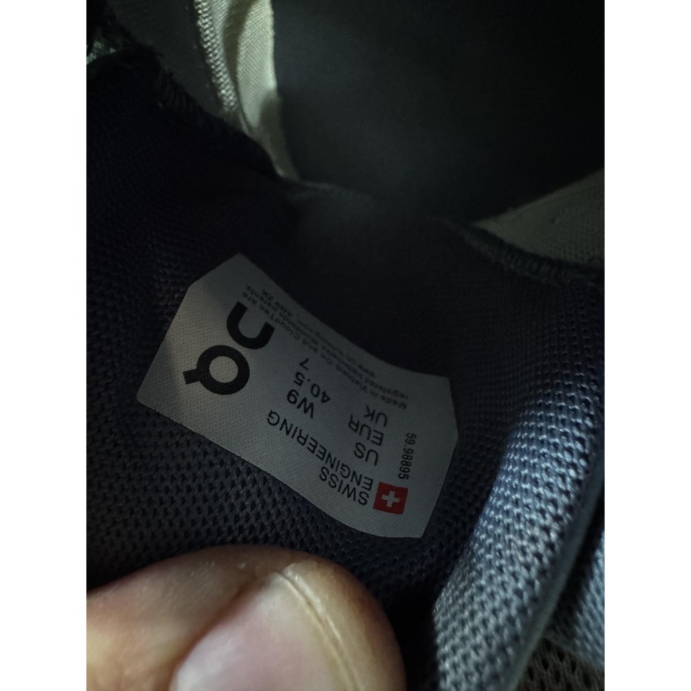On Cloud Shoes Womens 9 Gray White CloudTec Mesh Running Sneaker Athletic - Picture 14 of 15